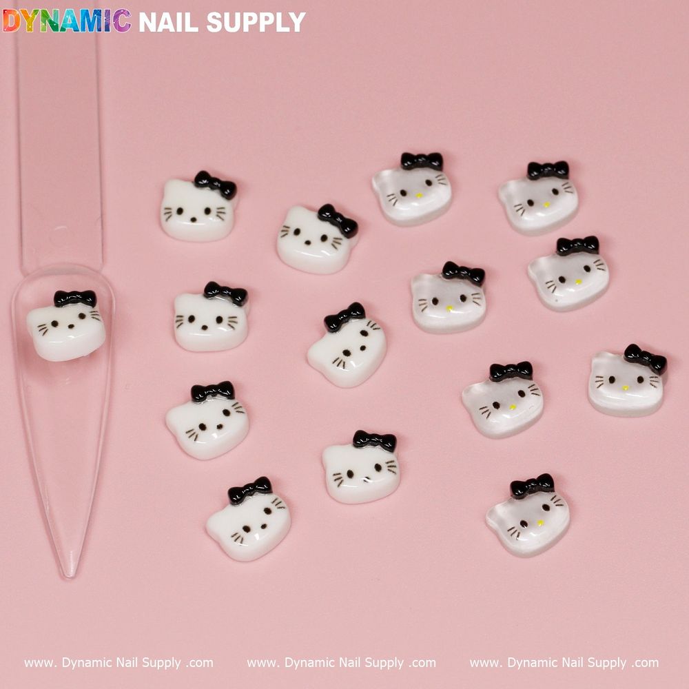 Hello Kitty nail charms 15 pieces - 2
