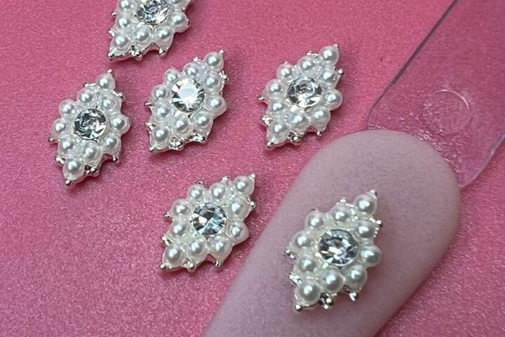 How to Use Rhombus Pearl Nail Charms for Pro Results